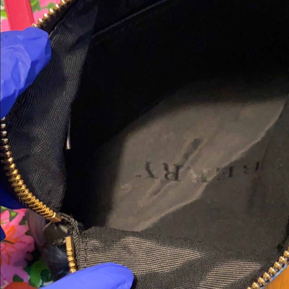 💄💋🎨Burberry clutch/cosmetic bag🎨💄💋 - Picture 2 of 6